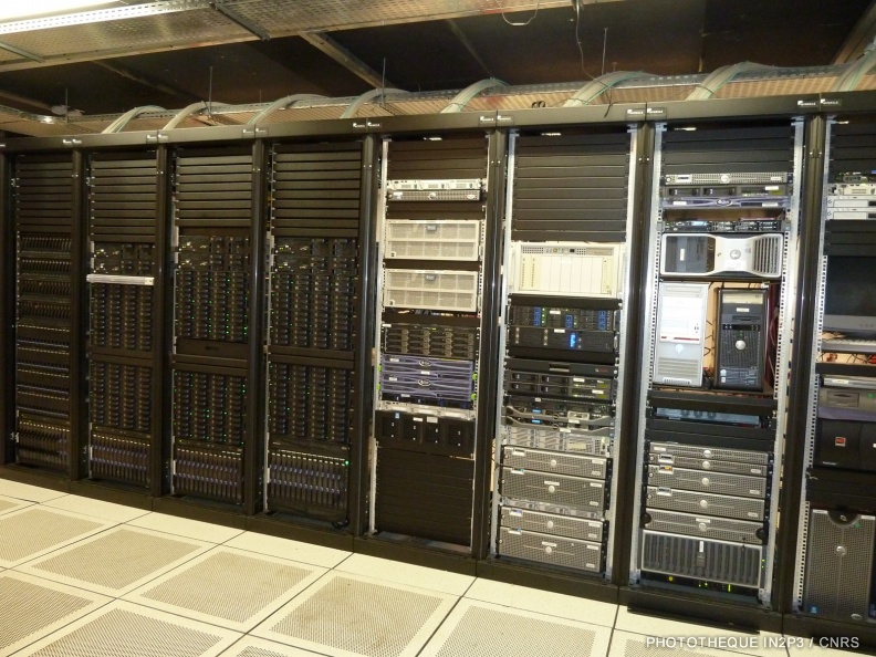 Salle serveur informatique