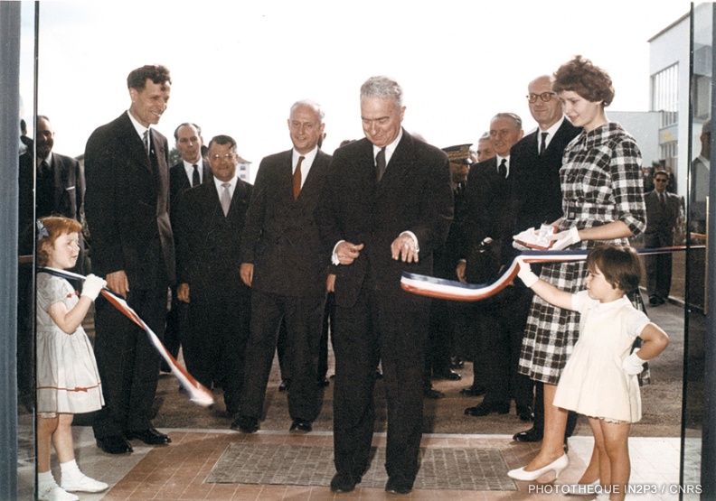 panneau IPHC - timeline - 1960 Inauguration du CRN.jpg