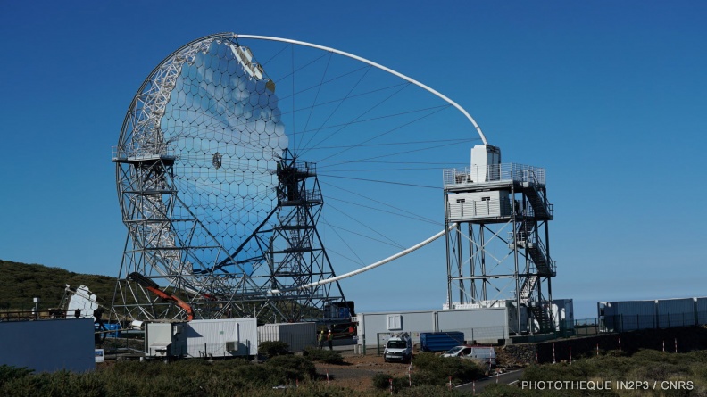 An2010-2019-le-premier-telescope-geant-du-reseau-cta-a-ete-inaugure-sur-l-ile-de-la-palma-photo-ivan-jimenez-(iac)-p1