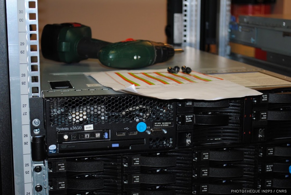 Salle serveur informatique