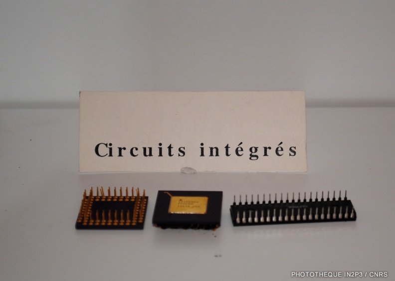 Circuits intégrés - Delphi