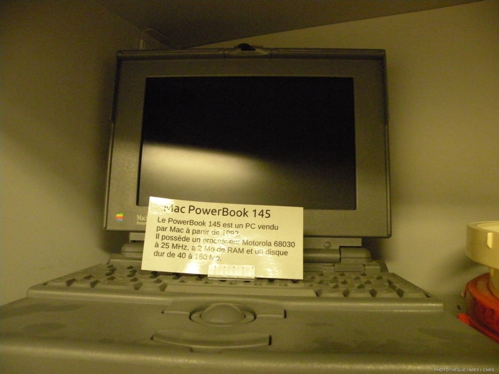 Mac PowerBook 145