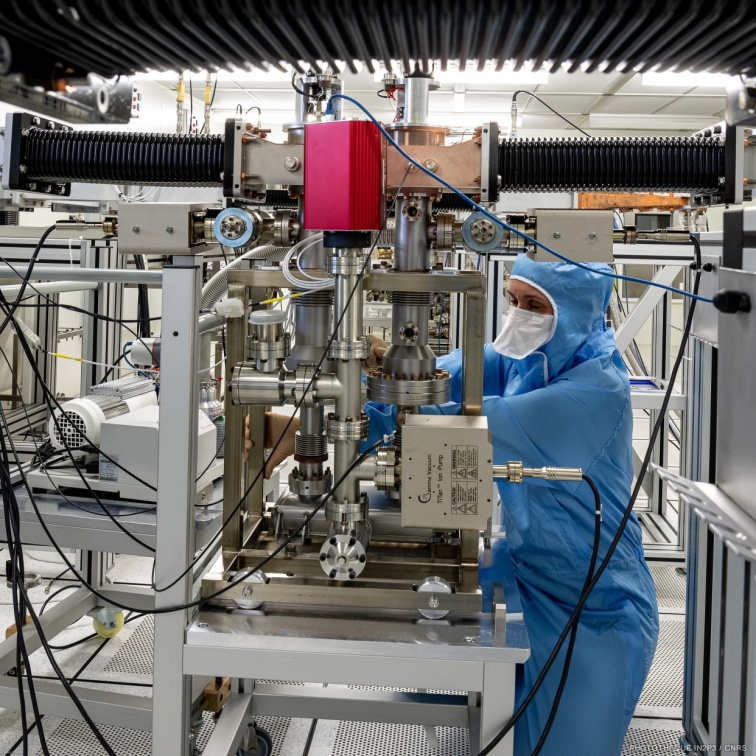 Raccordement des diagnostics du banc de conditionnement RF sur une paire de coupleurs de puissance
