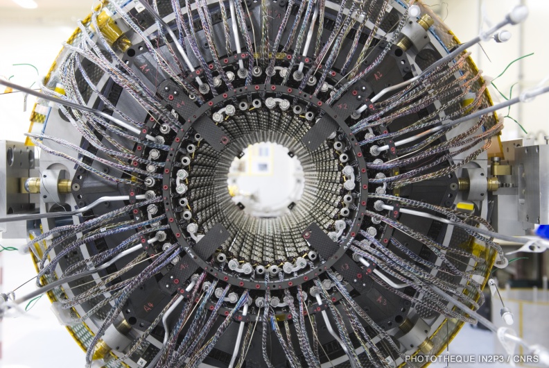 ATLAS-pixels_credit CERN.jpg