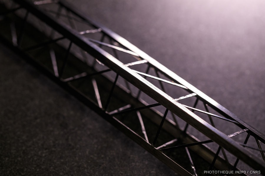 Structure en treillis carbone ultra léger de l'expérience ATLAS/ITk-Pixel pour l'Upgrade du LHC