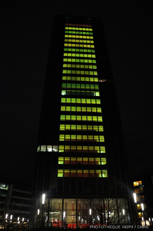 Tour Zamansky de nuit