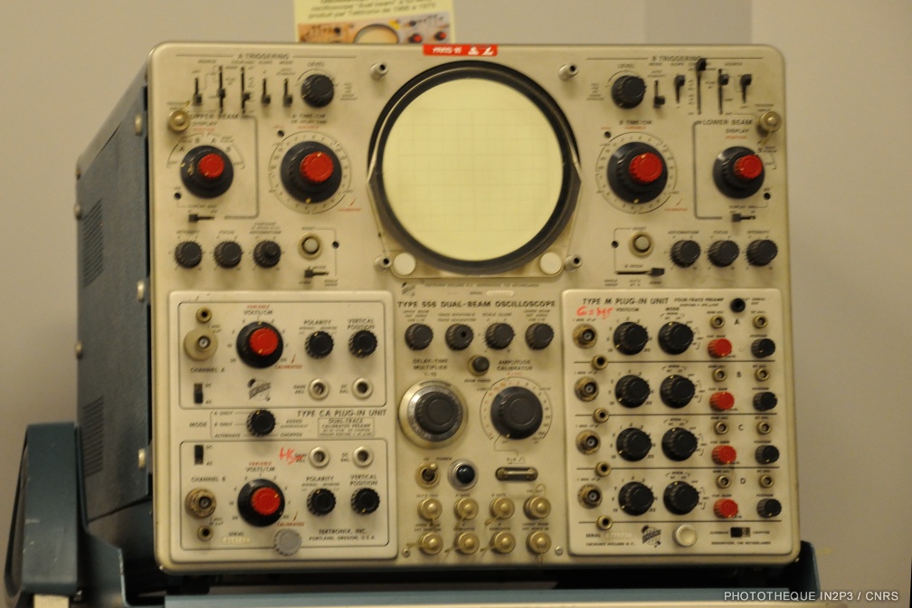 Oscilloscope Tektronix 556 (1966-1975)