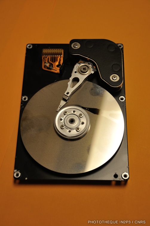Détail d'un disque dur de stockage