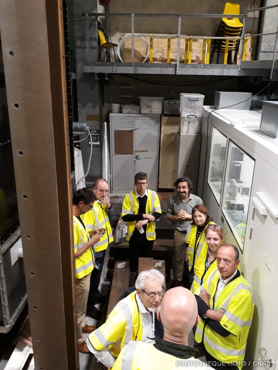 Visite des installations du LSM (devant la salle blanche DAMIC-M)
