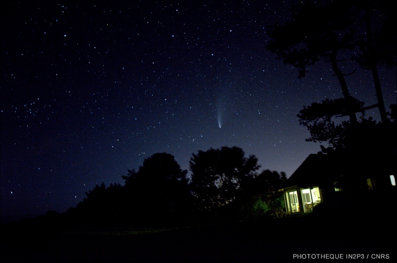 Comète Neowise (avec maison)