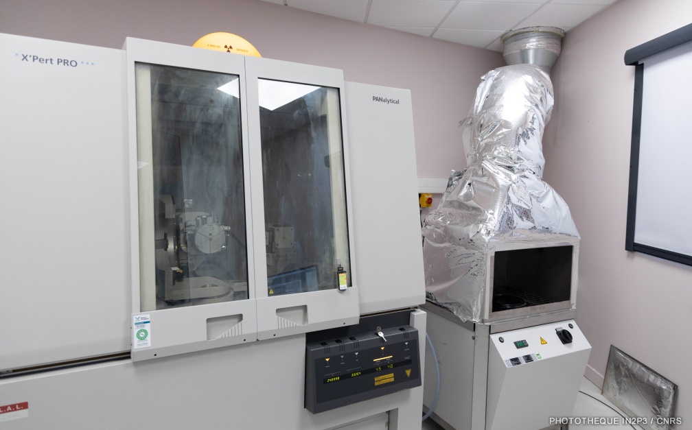 Diffractomètre à rayons X rasant (DRX)