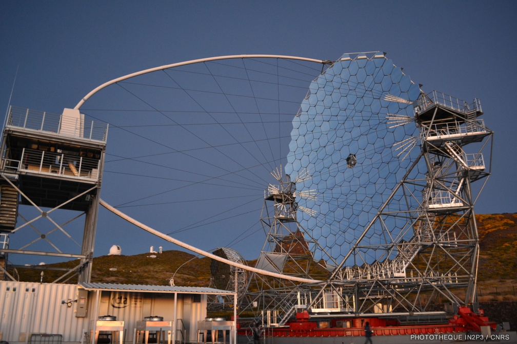 Télescope de grande taille LST-1 (CTAO) , le soir