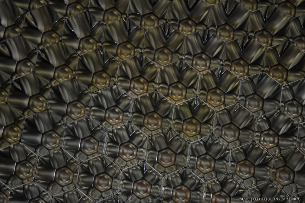 Caméra NectarCAM, détail du nid d'abeilles