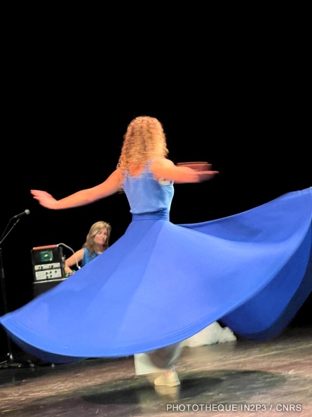 Performance Art & Science « La danse des infinis »