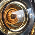 Zoom sur un photomultiplicateur composant un module optique KM3NeT