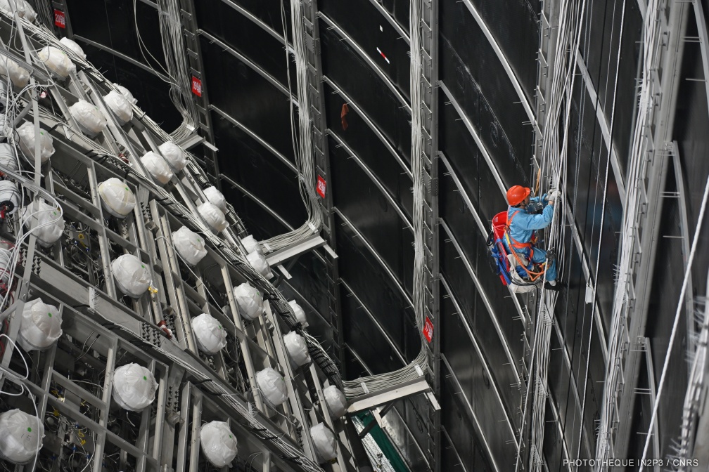 Vue du veto pendant l’installation de l’électronique
