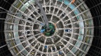 Vue du bas du détecteur central, structure en acier du détecteur 