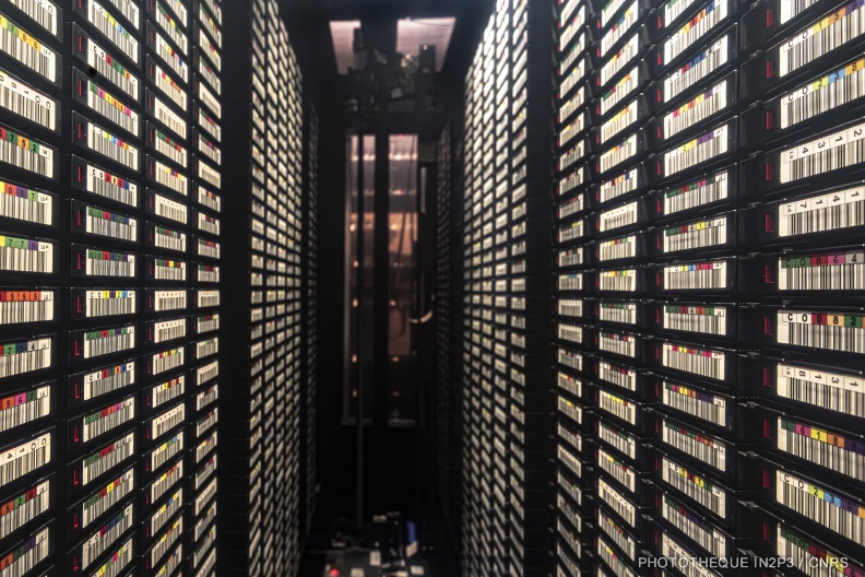 1. CCIN2P3 Bibliothèque de stockage - Les codes couleur ©MichelDjaoui