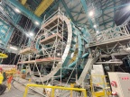 Vue sur la structure du télescope en cours d’assemblage