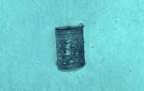 Fût photographié par l’AUV UlyX à 4700 m de profondeur